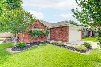 Building Photo - 13000 Lazy Ln