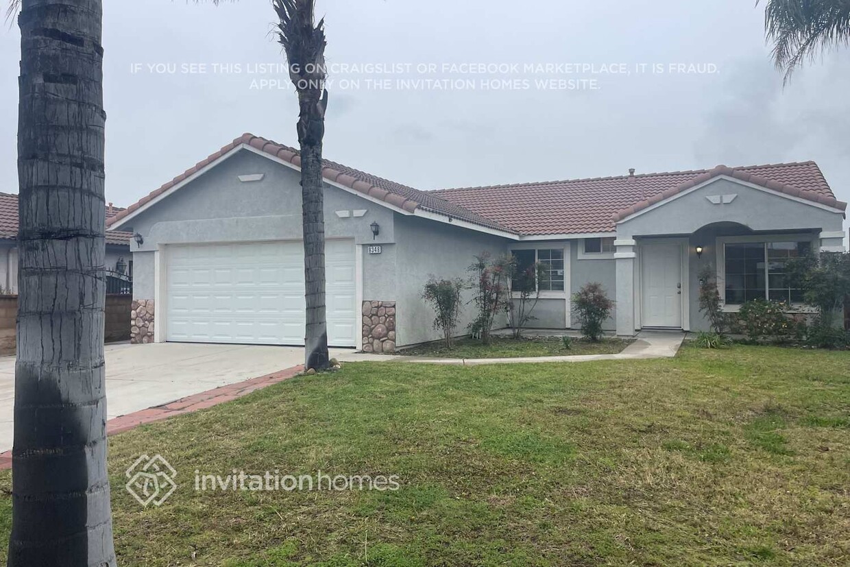 Foto principal - 9348 Marcona Ave