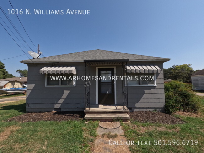 Building Photo - 1016 N. Williams Avenue | $1095 | 4 beds, ...