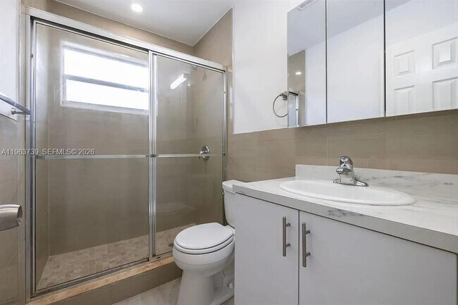 Foto del edificio - 1555 NW 34th St