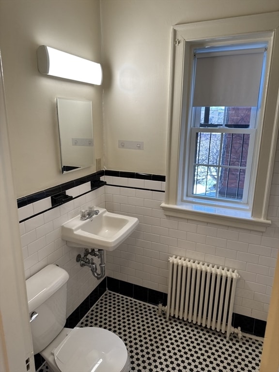 Building Photo - 16 Columbian St