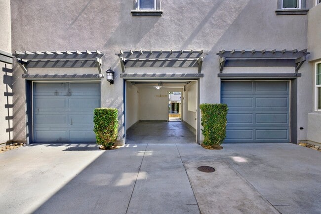 Building Photo - 16915 Hutchins Landing