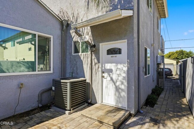 Foto del edificio - 6721 1/2 Vineland Avenue Unit