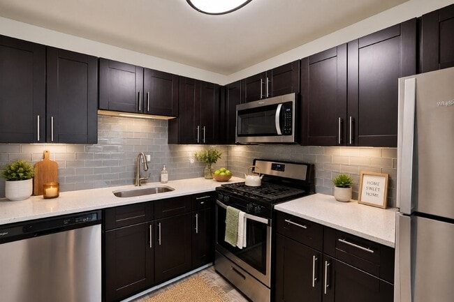 Building Photo - Willow Run at Mark Center Apartment Homes