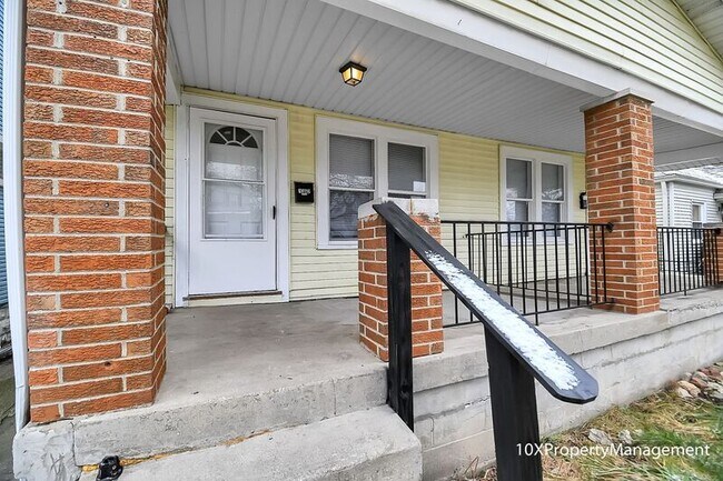 Building Photo - 1361-1363 E 18th Ave