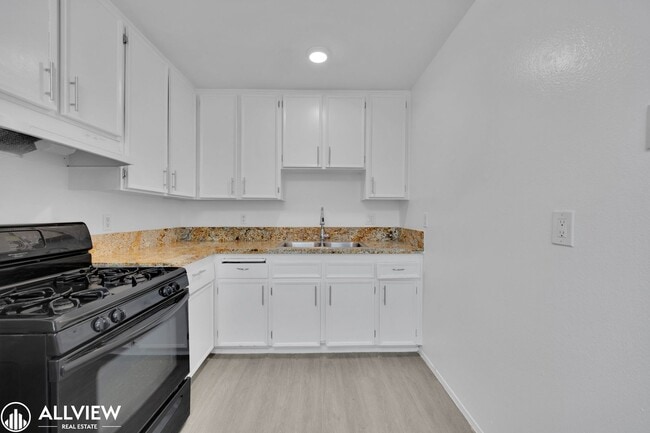 Building Photo - 9200 Harness St