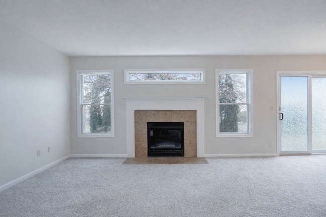 Building Photo - 8602 Smokey Hollow Dr