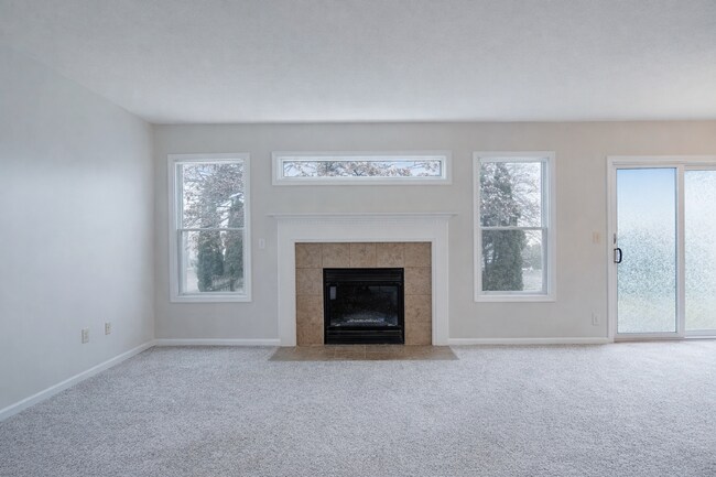 Foto del edificio - 8602 Smokey Hollow Dr