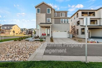 Building Photo - 12014 Octave Ave
