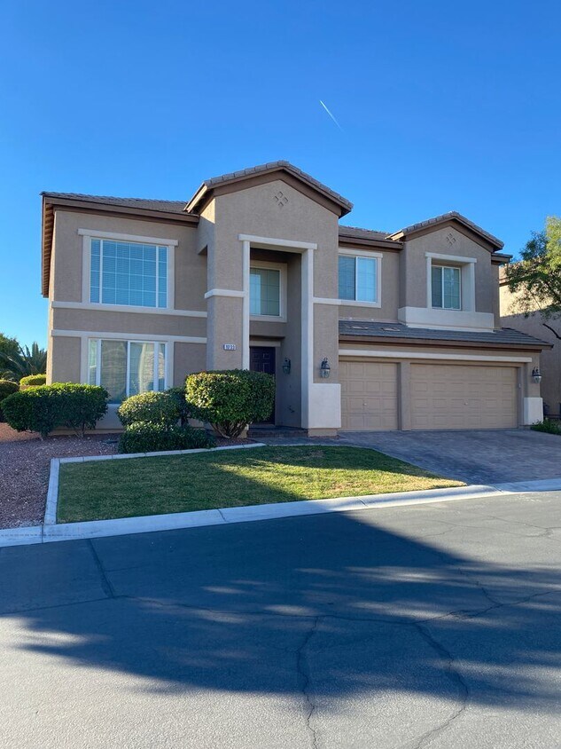 AMERICANA Property Mgmt Great 5 bedrooms... House Rental in Las