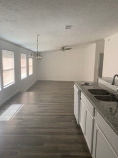 Foto del edificio - 11939 Greenrock Ln