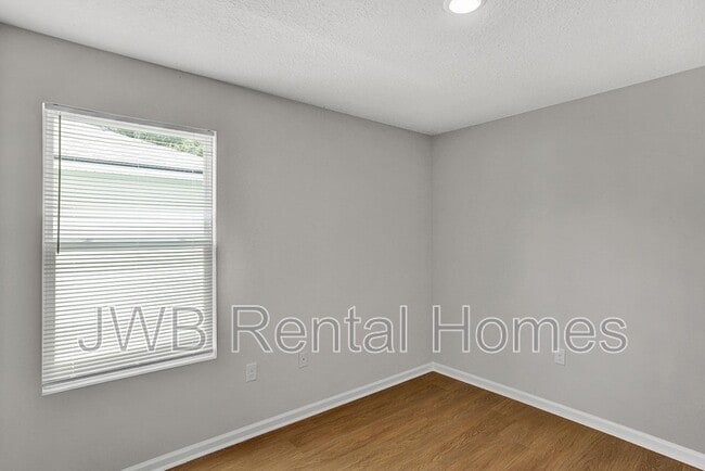 Foto del edificio - 1617 Windle St
