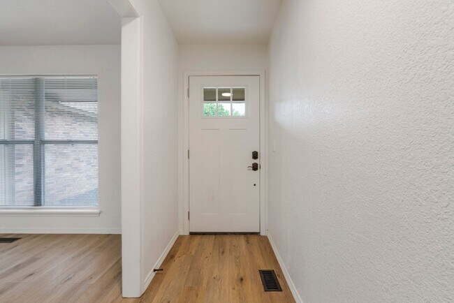 Foto del edificio - 3 Bed | 2 Bath near Downtown Tulsa!