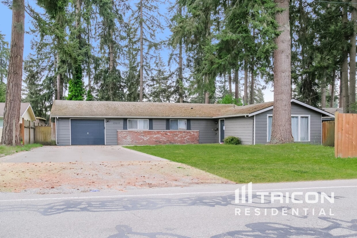 Primary Photo - 17217 SE 264th St