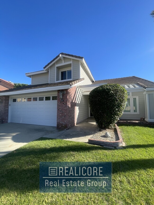 Building Photo - 10937 Sonora Ave Building Photo - 10937 Sonora Ave