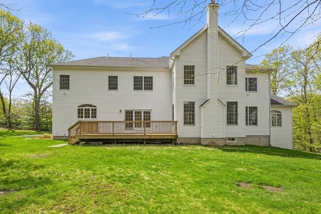 Foto del edificio - 9 Overlook Rd