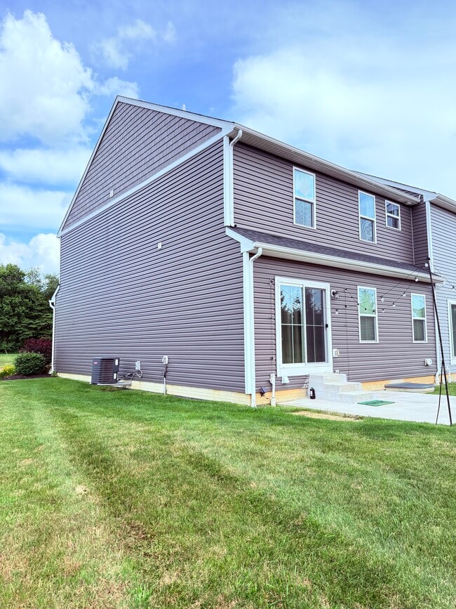 Building Photo - 3387 Jackson Park Dr NW
