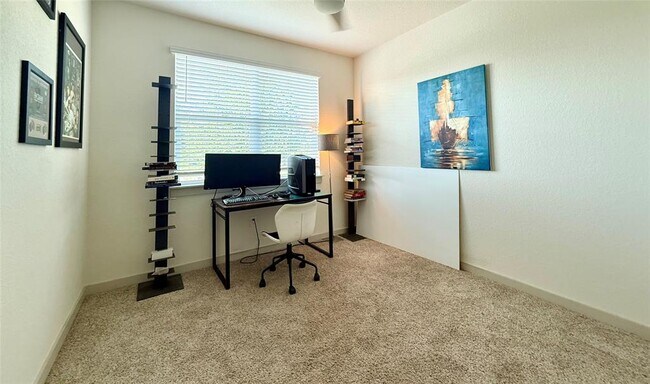 Building Photo - 160 Filifera Ct