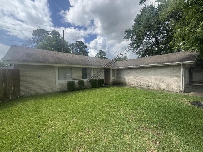 Building Photo - 23139 Lestergate Dr