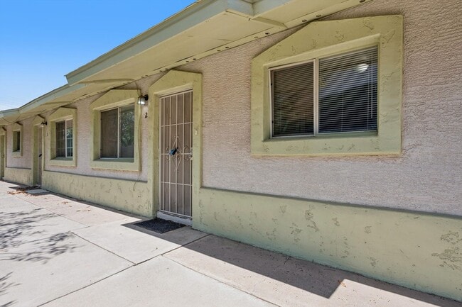 Photo - Adams Street Apartment