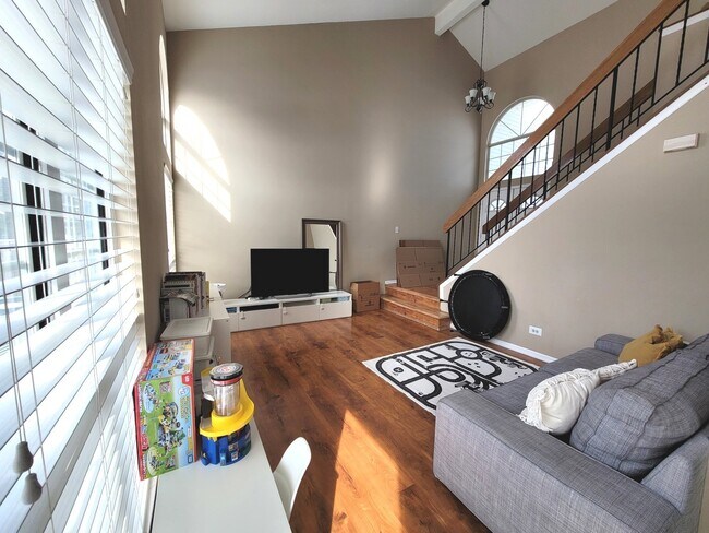 Foto del edificio - 615 Newbury Ln