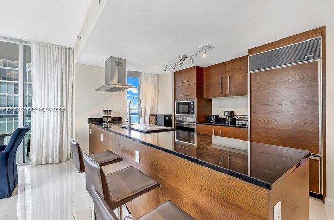 Foto del edificio - 485 Brickell Ave