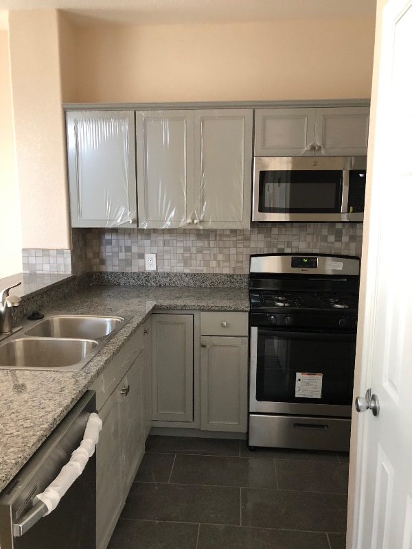 Building Photo - 3246 Mozart Dr