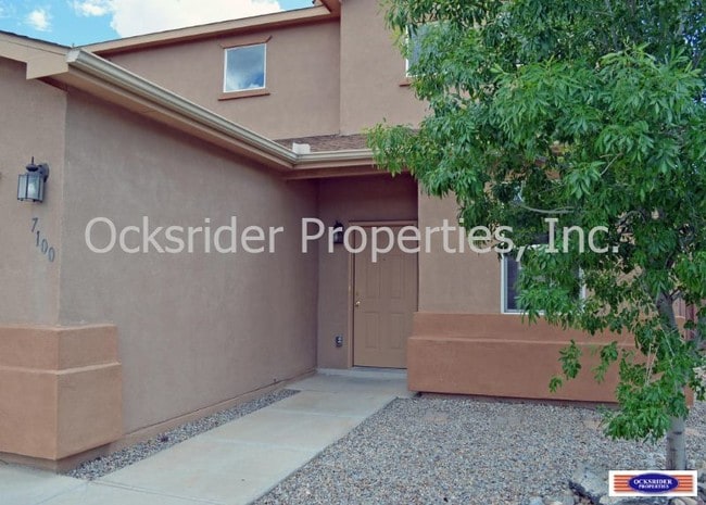 Building Photo - 7100 Tree Line Ave NW