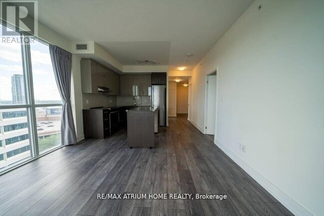 Building Photo - 180 Fairview Mall Dr