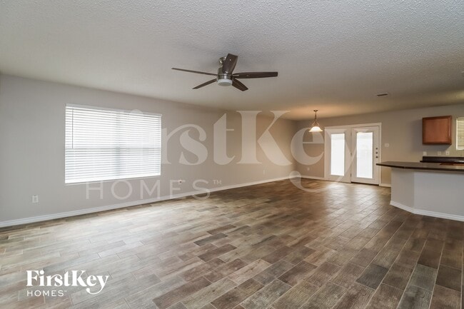 Building Photo - 6200 Winnebago Ct