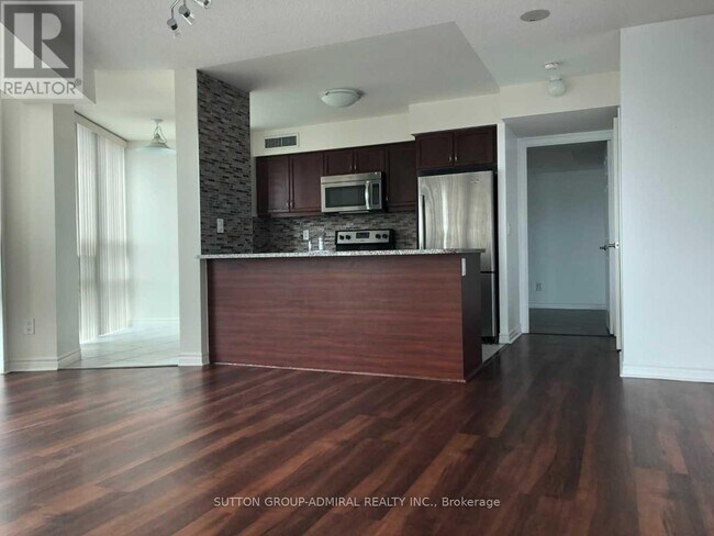 Photo du bâtiment - 19 Grand Trunk Crescent