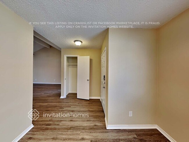 Foto del edificio - 2306 Lakeshore Ln