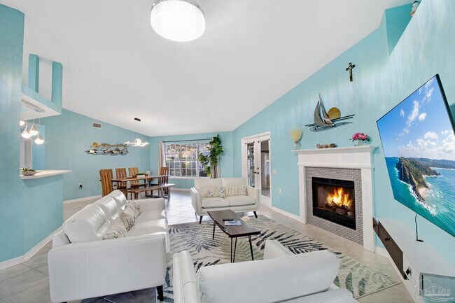 Foto del edificio - 1675 Winding Shore Dr