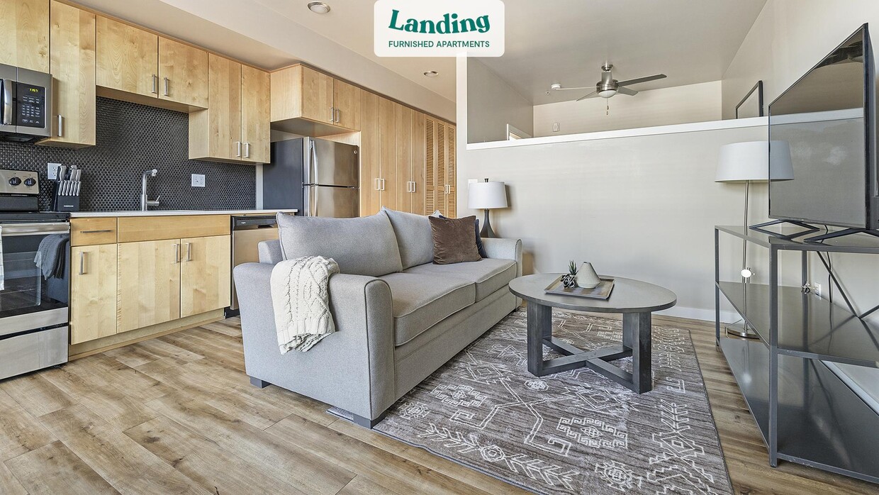 Primary Photo - 4780 SE Milwaukie Ave