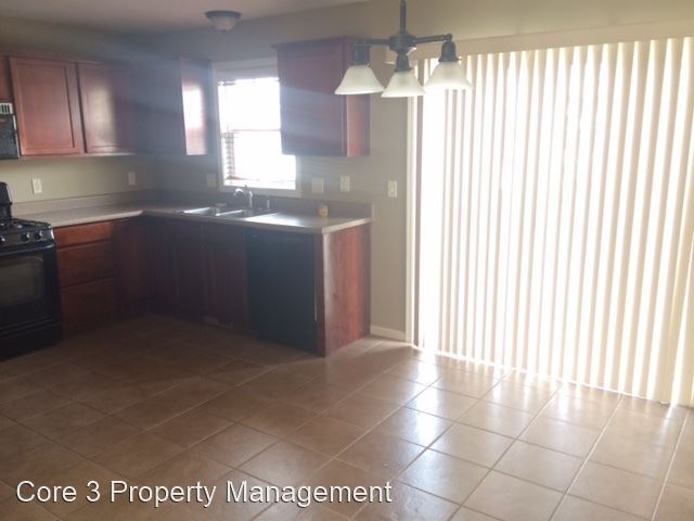 Building Photo - 3 br, 2.5 bath House - 500 Beechwood Court