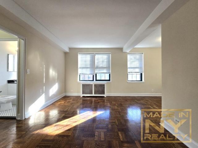 Foto del edificio - 0 bedroom in SUNNYSIDE GARDENS NY 11104