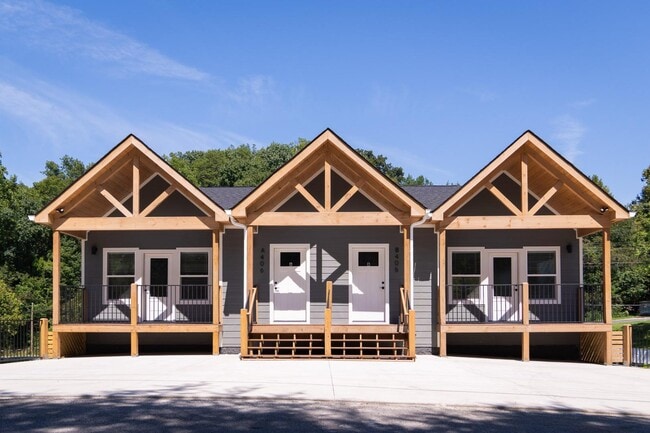 Foto del edificio - 406 Hideaway Ridge Cir