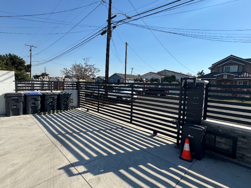 Photo - 1313 W 4th St (Santa Ana, CA)