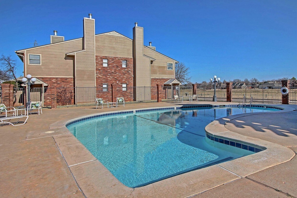 Spring Hollow Condos OK City Apartments in Oklahoma City, OK