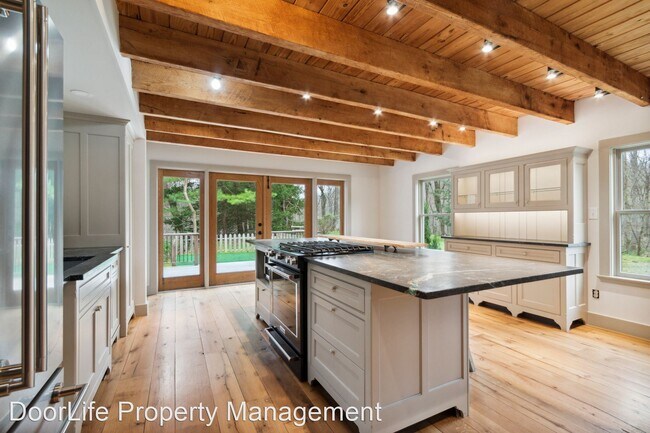 Building Photo - 2 br, 1.5 bath House - 248 Cedar Knoll Rd