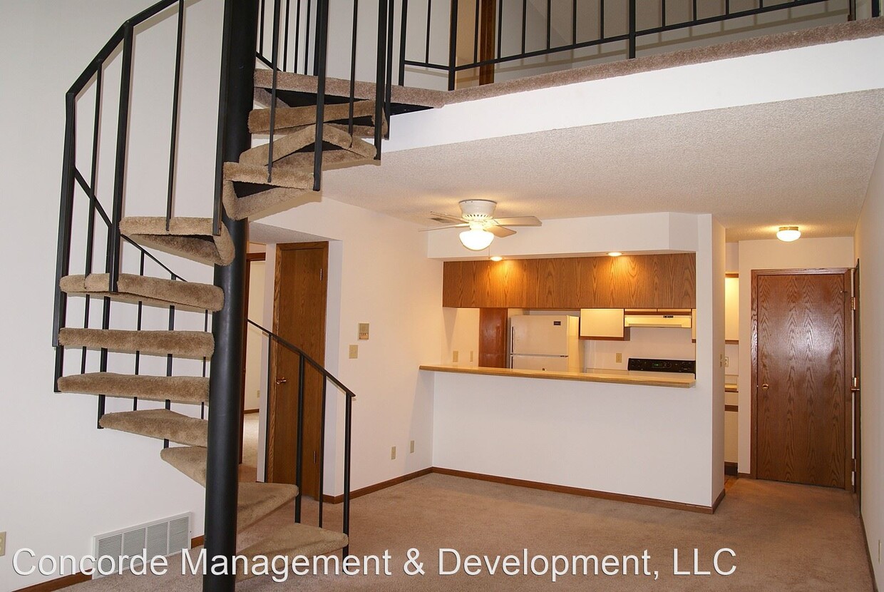 Primary Photo - 945 D St