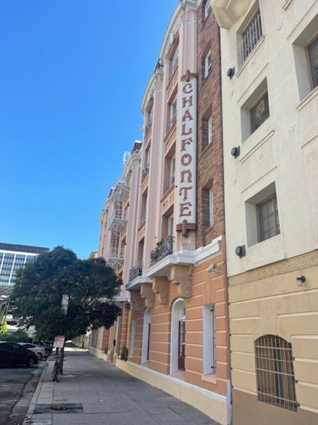 NRM La Chalfonte Apartments in Los Angeles, CA