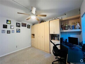 Building Photo - 10044 S Ocean Dr