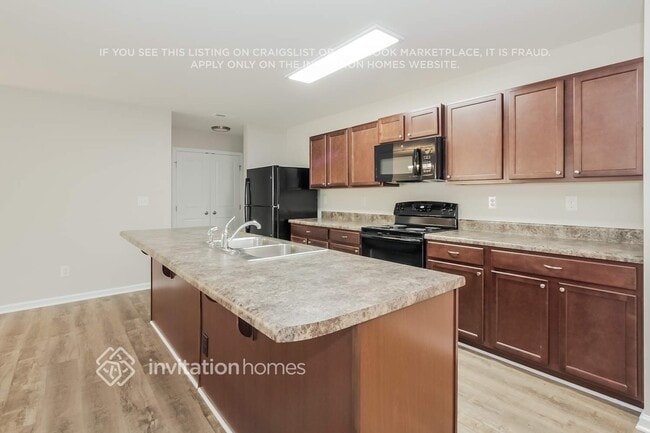 Foto del edificio - 1623 Hooper Court