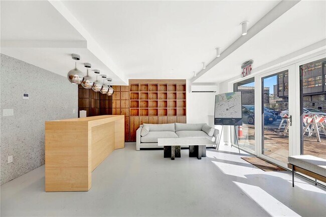Foto del edificio - 428 E 9th St