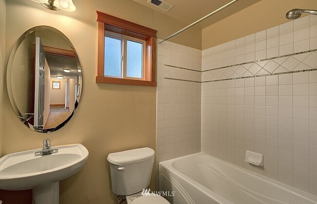 Foto del edificio - 1108 NW 56th St