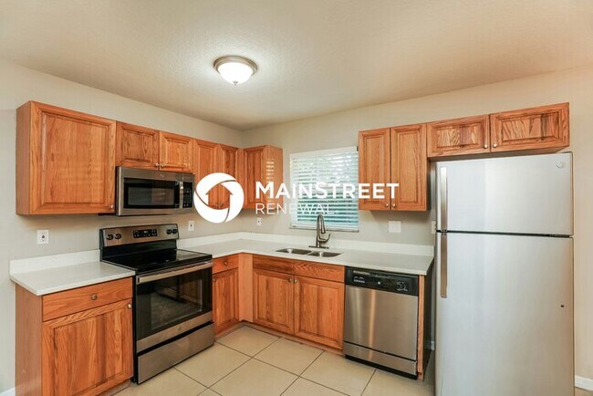 Foto del edificio - 3 Bedroom Pet-Friendly Home in Palmetto, F...