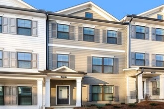 Building Photo - 739 Calvin Pk Dr