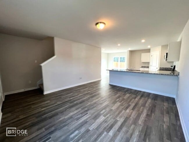 Building Photo - 17628 Cedar Crst Dr