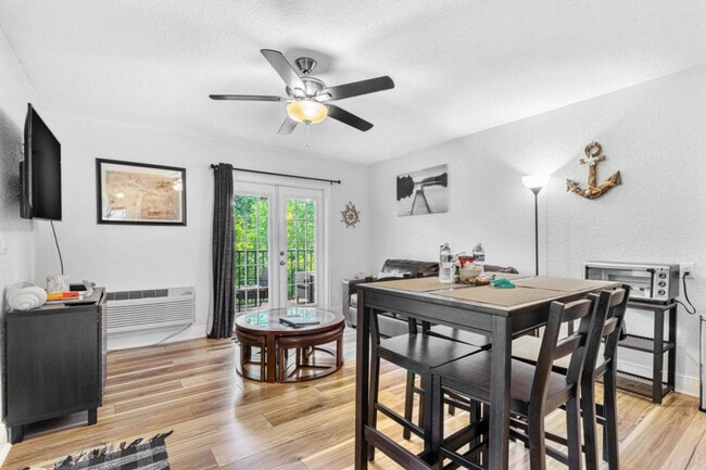 Building Photo - 1420 Bayshore Blvd